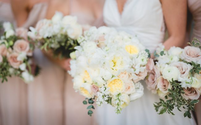 richmond-va-country-club-of-virginia-wedding-blush-white-bouquet